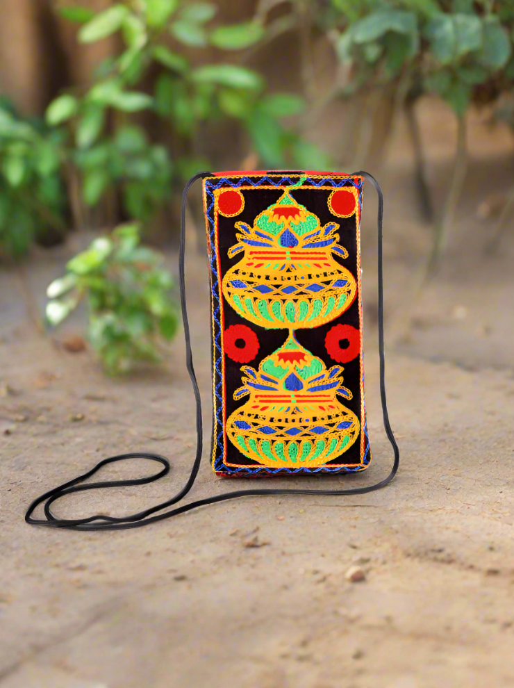 Handcrafted Kutch Elegant Mobile Bag