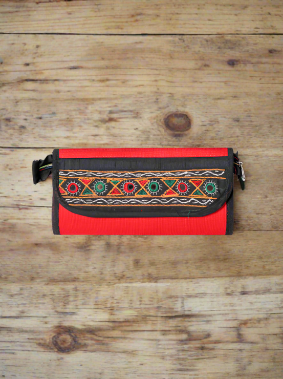 Embrace Cultural Elegance: Handcrafted Kutchhi Wallet