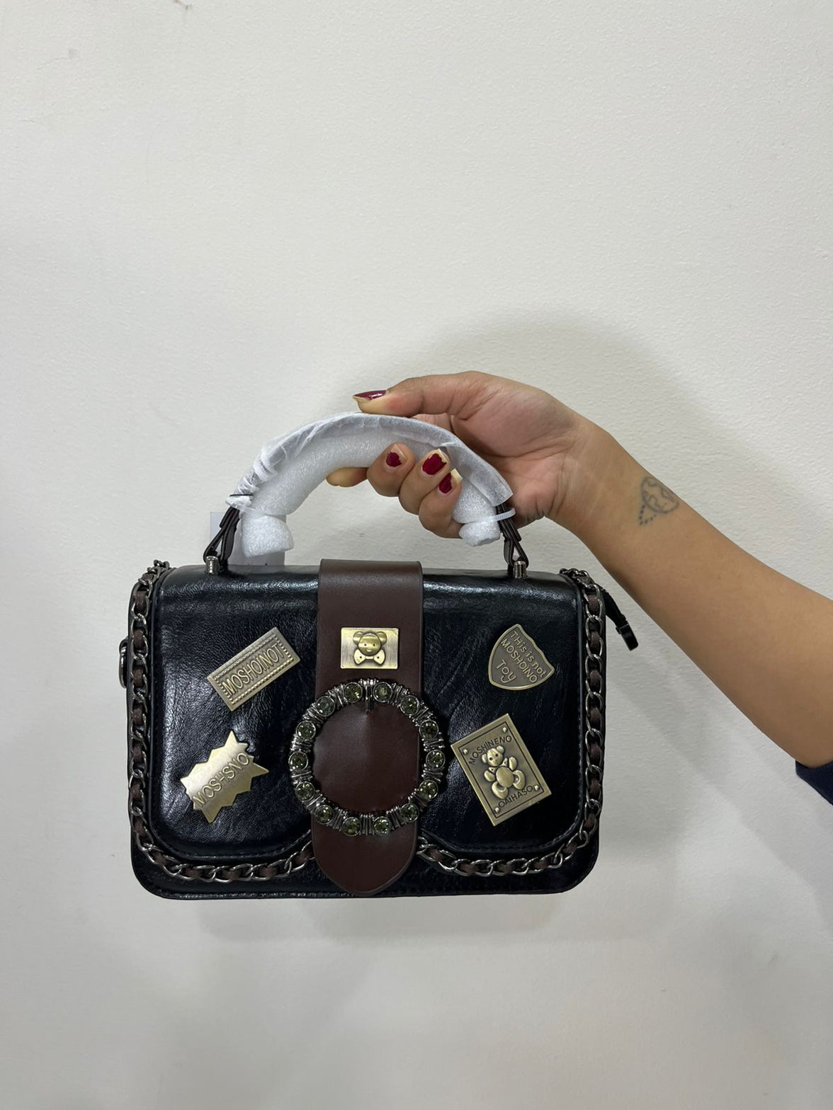 The Milan Premium Structured Handbag – Noir Badge Edition