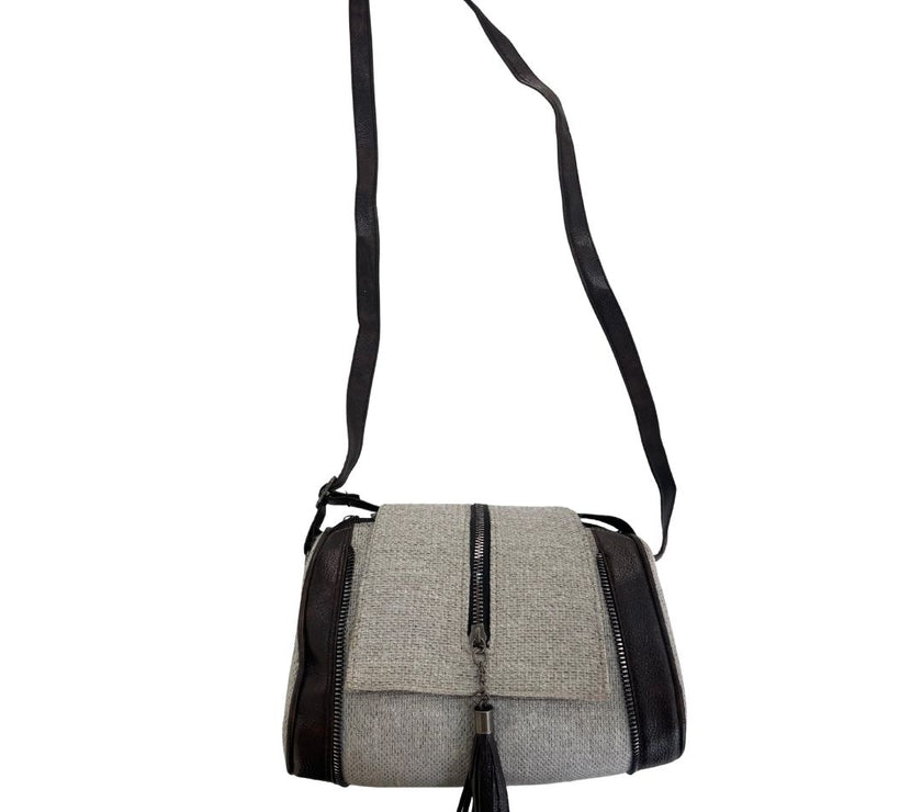 Boardroom to Brunch: Textured Sling in Grey & Black